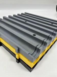 Grille de drainage antidérapante en WPC écologique et imperméable, emboîtable, <span class=keywords><strong>pour</strong></span> station de lavage automobile et parking - Vente en gros usine - Product Image 5