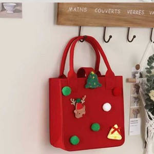 <span class=keywords><strong>Sac</strong></span> fourre-tout en feutre rouge avec logo personnalisé, imprimé gâteau fraise mignon, <span class=keywords><strong>sac</strong></span> de courses réutilisable écologique pour emballage cadeau et promotion - Product Image 2