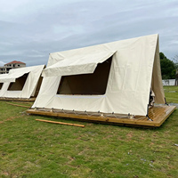 Doppelschicht-Glamping zelt mit A-förmigem Segeltuch dach Rundes Holz skelett für Camping im Freien Wohnbett Dreieck für Camping