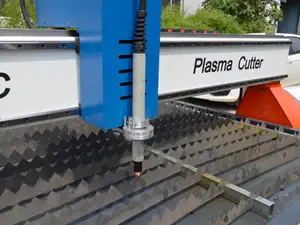Máquina de corte do plasma do cnc 1500*3000 para o aço do corte