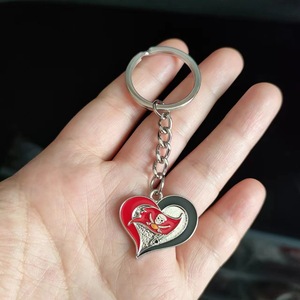 Llavero de Metal con Forma de Corazón Esmaltado del Equipo de Fútbol Americano <span class=keywords><strong>NFL</strong></span> Kansas City Chiefs, Recuerdo de Comercio Exterior, Venta al por Mayor Directa del Fabricante - Product Image 5