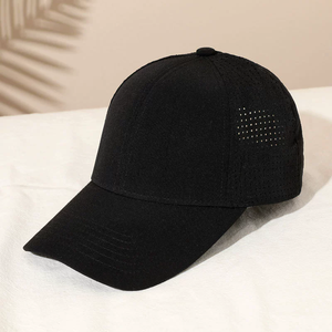 Gorra de béisbol perforada con láser personalizada de fábrica al por mayor gorra de béisbol impermeable de 6 paneles de alta calidad - Product Image 4