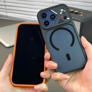 เคสโทรศัพท์ใสแม่เหล็กขายดี สำหรับ iPhone 17 12 13 Pro Max 14 15 16 Plus 17 Air รองรับการชาร์จไร้สาย ป้องกันแรงกระแทก - Product Image 6