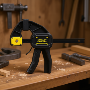 แคลมป์รูปตัว L สแตนลีย์ แฟตแม็กซ์ 12 นิ้ว สีดำและสีเหลือง พร้อมกลไกปลดเร็ว สำหรับงานไม้และงานโลหะ - Product Image 3