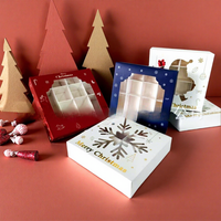 Auf Lager: Neue Weihnachtsgeschenkbox, 16-fach unterteilte quadratische weiße Kartonbox mit Fenster für Pralinen, Kuchen und Backwaren