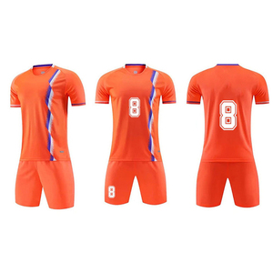 Combinaison de football respirante à séchage rapide de haute qualité pour adultes uniformes de football à manches courtes de couleur unie - Product Image 4