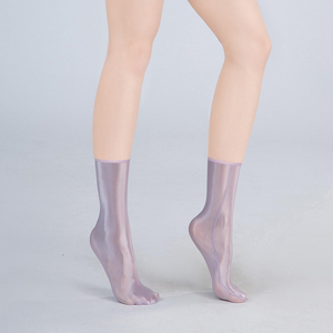 Calzini Corti Lucidi in Raso Sexy ad Alta Elasticità per Adulti, Calzini Aderenti alla Moda, Mini Calzini Carini per Outfit in Molti Colori - Product Image 2