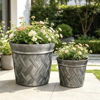 Vente en gros de pots à fleurs en plastique de style campagnard pour l'extérieur, pots à plantes en plastique de plusieurs tailles, pots à fleurs à motif diamant en relief
