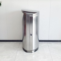 Poubelles modernes personnalisées en acier inoxydable Surface brossée Caractéristiques spéciales pour seau de stockage