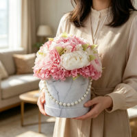 Bouquet de roses éternelles – Composition florale ronde de fleurs séchées pour décoration de table, maison, mariage et fêtes