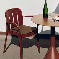 Ensemble de chaises de salle à manger d'extérieur en alliage d'aluminium durable de style nordique avec table carrée et table d'appoint ronde pour cour, jardin, balcon
