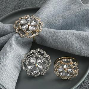 Or Rose Fleur Métal Serviette Anneaux Strass pour la Fête de Mariage Vaisselle Décorations Dîner Porte-Serviette pour la Réception - Product Image 1