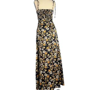 ชุดเดรสสายเดี่ยวพิมพ์ลายสีดำสำหรับสุภาพสตรีในฤดูร้อน - Product Image 5