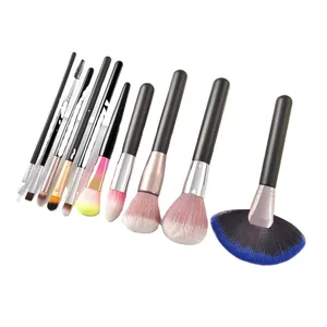 Makeup Brush Set 10Pcs Synthetic Kabuki Brush Set Foundation Powder Blending Concealer Eye shadows Blush Cosmetics Brushes