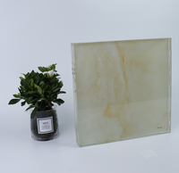 Panneau décoratif en verre artistique céramique à motif pierre naturelle beige chaud pour la décoration intérieure moderne des résidences et des bureaux