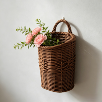 Panier suspendu et panier de rangement en osier tressé à la main - Décoration écologique et durable pour la maison et le jardin de style ferme