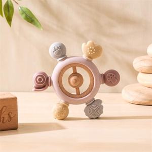 Venta al por mayor <span class=keywords><strong>de</strong></span> fábrica, juguetes <span class=keywords><strong>para</strong></span> la dentición del bebé, mordedores <span class=keywords><strong>de</strong></span> silicona, timón <span class=keywords><strong>de</strong></span> silicona <span class=keywords><strong>de</strong></span> grado alimenticio con anillo <span class=keywords><strong>de</strong></span> madera, calmar las encías <span class=keywords><strong>de</strong></span> los bebés - Product Image 3
