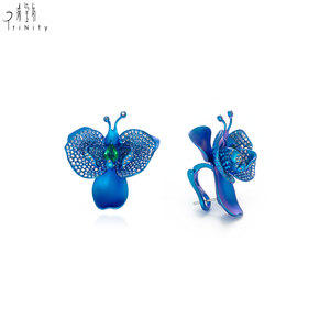 Hong Kong Supplier Phalaenopsis Design Titanium Jewelry 1 Carat Natural <b>Emerald</b> With 596Pcs Spinel <b>Stud</b> Earrings Gift For Women - Product Image 3