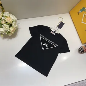 Ropa de Navidad personalizada para niños, ropa de bebé de negocios de propiedad negra, diseñador de ropa de 2 piezas, camiseta negra para niños