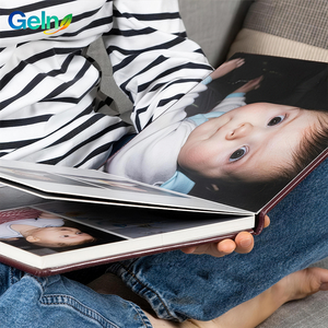 Album Fotografico Personalizzato di Alta Qualità con Copertina Rigida, Stampa Offset a Colori CMYK su Carta Patinata, MOQ Basso 50 Pezzi - Product Image 2