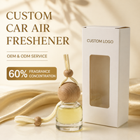 Diffuseur d'air de voiture suspendu de luxe, flacon rond en verre, bouchon en bois sphérique, concentration de parfum à 60%, diffuseur d'air de voiture haut de gamme, cadeau
