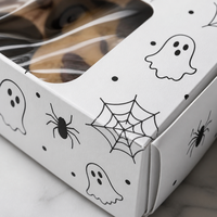 Boîte à biscuits personnalisée avec impression fantôme d'Halloween, boîte de boulangerie en carton blanc avec fenêtre, emballage de dessert écologique, faible MOQ, vente en gros