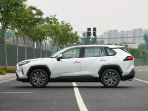 Toyota RAV4 Série 2024 en stock – Véhicule essence à prix réduits pour la nouvelle Toyota RAV4 2025 - Product Image 4
