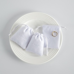 Bolsas de Terciopelo Blancas de Alta Gama al por Mayor de 7x9 cm, Bolsitas de Viaje para Joyería, Bolsas de Regalo con Cordón - Product Image 6
