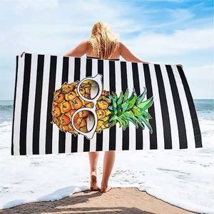 Serviette de plage sans sable en microfibre gaufrée en plastique recyclé à séchage rapide, personnalisée par sublimation, avec sac – Idéale pour l'été - Product Image 4
