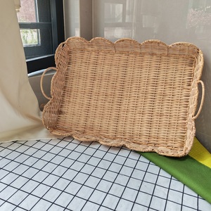 Plateau <span class=keywords><strong>rectangulaire</strong></span> avec bord ondulé, esthétique rustique, plateau de service <span class=keywords><strong>en</strong></span> rotin pour aliments et boissons, paniers de rangement élégants pour la maison - Product Image 3
