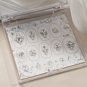 Autocollants de strass pour nail art, luxe, incrustés de zircon et de perles, motif floral, entièrement sertis, motifs de pierres précieuses pré-arrangés pour la décoration de manucure DIY - Product Image 1