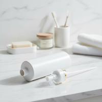 Flacon vide de luxe en plastique PET blanc 120ml 150ml pour lotion corporelle, shampoing, après-shampoing avec pompe dorée et bouchon à vis sérigraphié