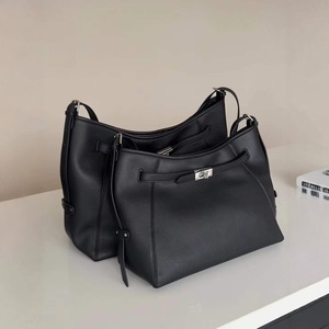 <span class=keywords><strong>Sac</strong></span> fourre-tout en <span class=keywords><strong>cuir</strong></span> pleine fleur pour femme, nouvelle collection 2025, grande capacité, fermeture magnétique, <span class=keywords><strong>sac</strong></span> à <span class=keywords><strong>bandoulière</strong></span> pour trajets quotidiens, haut de gamme texturé - Product Image 3