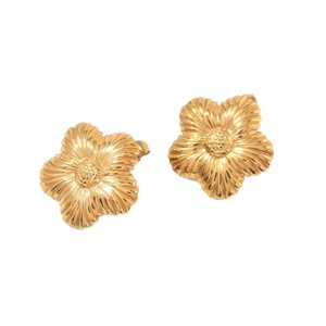 Pendientes Geométricos Exagerados con Forma de Corazón, Fruta y Flor para Mujer, de Acero Inoxidable, Modernos, para Fiesta, Chapados en Oro de 14K, Hechos a Medida - Product Image 5