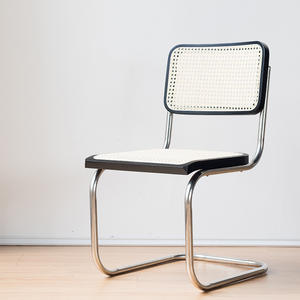 Chaise de négociation de bureau de <span class=keywords><strong>canne</strong></span> en bois massif de jambe en métal de voûte de café de restaurant confortable à dossier haut de conception médiévale française - Product Image 4