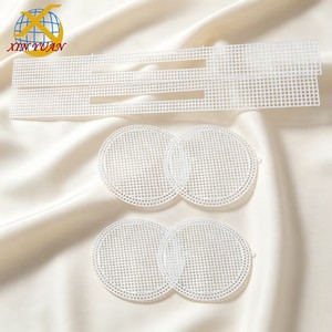 Feuille de toile plastique prédécoupée <span class=keywords><strong>pour</strong></span> sac au <span class=keywords><strong>crochet</strong></span> rond DIY motif tournesol 17 cm – Fournitures <span class=keywords><strong>pour</strong></span> la fabrication de sacs à main - Product Image 5