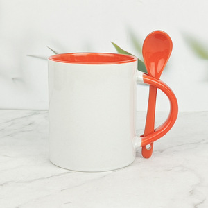 Tazas de sublimación con cuchara <span class=keywords><strong>en</strong></span> el mango, tazas de cerámica coloridas interiores, se puede personalizar el logotipo <span class=keywords><strong>en</strong></span> tazas de sublimación, 11OZ, venta al por mayor - Product Image 4