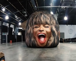 Rock Concert <strong>Inflatable</strong> Singing Singer Head Model with <strong>Microphone</strong> for Stage Decoration - Product Image 2