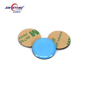 2024 etiqueta epoxi de nuevo estilo con Material antimetal dentro de N-tag 213/215/<span class=keywords><strong>216</strong></span> Mi-fare Classic 1 <span class=keywords><strong>K</strong></span> NFC Chip para lectura de teléfonos inteligentes - Product Image 3