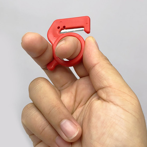 Cuchillo <span class=keywords><strong>de</strong></span> <span class=keywords><strong>seguridad</strong></span> rojo <span class=keywords><strong>de</strong></span> plástico para cortar anillos y cuerdas al por mayor - Product Image 2