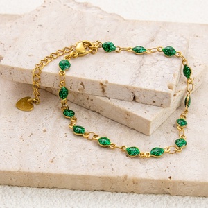 Nueva Pulsera de Acero Inoxidable de Estilo Retro a la Moda para Mujer, Cadena de Lujo Personalizada, Colores que no se Desvanecen, Diseño Fresco y Delicado - Product Image 4