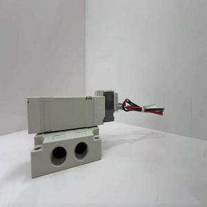 Vanne solénoïde à cinq voies d'origine SMC SY5140-5L-02 - Product Image 3