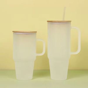 Gobelet en verre à base large de 32 oz avec poignée, conçu pour les supports de console de voiture standard - Product Image 4