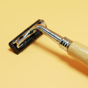 Custom Logo Biodegradable Twin <strong>Blades</strong> Disposable Shaver with Natural Bamboo Handle and Stainless Steel <strong>Blades</strong> - Product Image 6