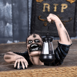 Decoración de Halloween Horror Lantern Zombie LED Patio Adorno de resina Fantasma Decoración de fiesta - Product Image 4