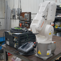 Robot Industrial Compacto KUKA KR6 R700 con Carga Útil de 6 kg, PLC, Caja de Cambios, Motor y Pinza para Manipulación, Recolección y Ensamblaje