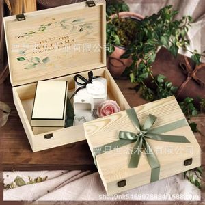 Caja de regalo de madera, caja rectangular de madera maciza grabada para guardar joyas, para anillos de boda y adornos, talla única - Product Image 1