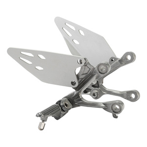 Soporte de reposapiés para Conductor de XF-0114 apto para Kawasaki <span class=keywords><strong>ZX6R</strong></span> ZX636 2019-2025 <span class=keywords><strong>2023</strong></span> 2024 - Product Image 1