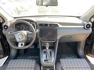 Potencia y Rendimiento, MG ZS 1.5L FWD SUV Usado, MODELO 2024, COLOR NEGRO - Product Image 2