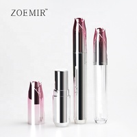 Ensemble d'emballages cosmétiques vides haut de gamme avec capuchon rose, tubes de rouge à lèvres et gloss argentés, tubes de mascara, pot de poudre libre et étui à poudre compacte